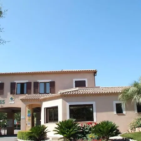 مكان تخييم Mobile 6-pers Lei Suves-cotes D'azur-including Airco