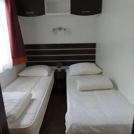 Mobile 6-pers Lei Suves-cotes D'azur-including Airco * Roquebrune-sur Argens