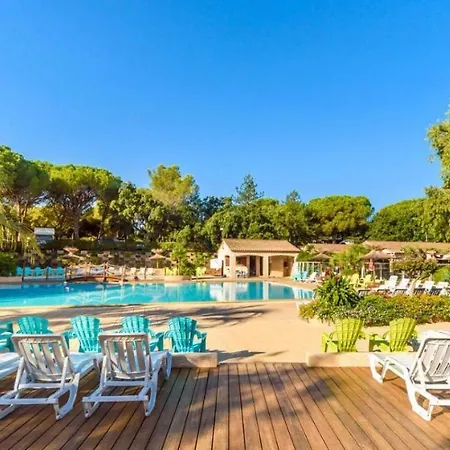 Kamp alanı Mobile 6-pers Lei Suves-cotes D'azur-including Airco Roquebrune-sur Argens
