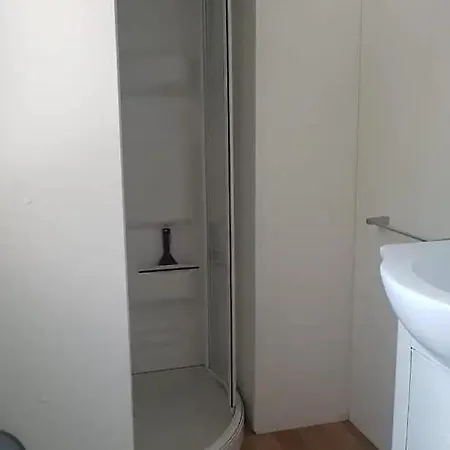 Mobile 6-pers Lei Suves-cotes D'azur-including Airco Kamp alanı